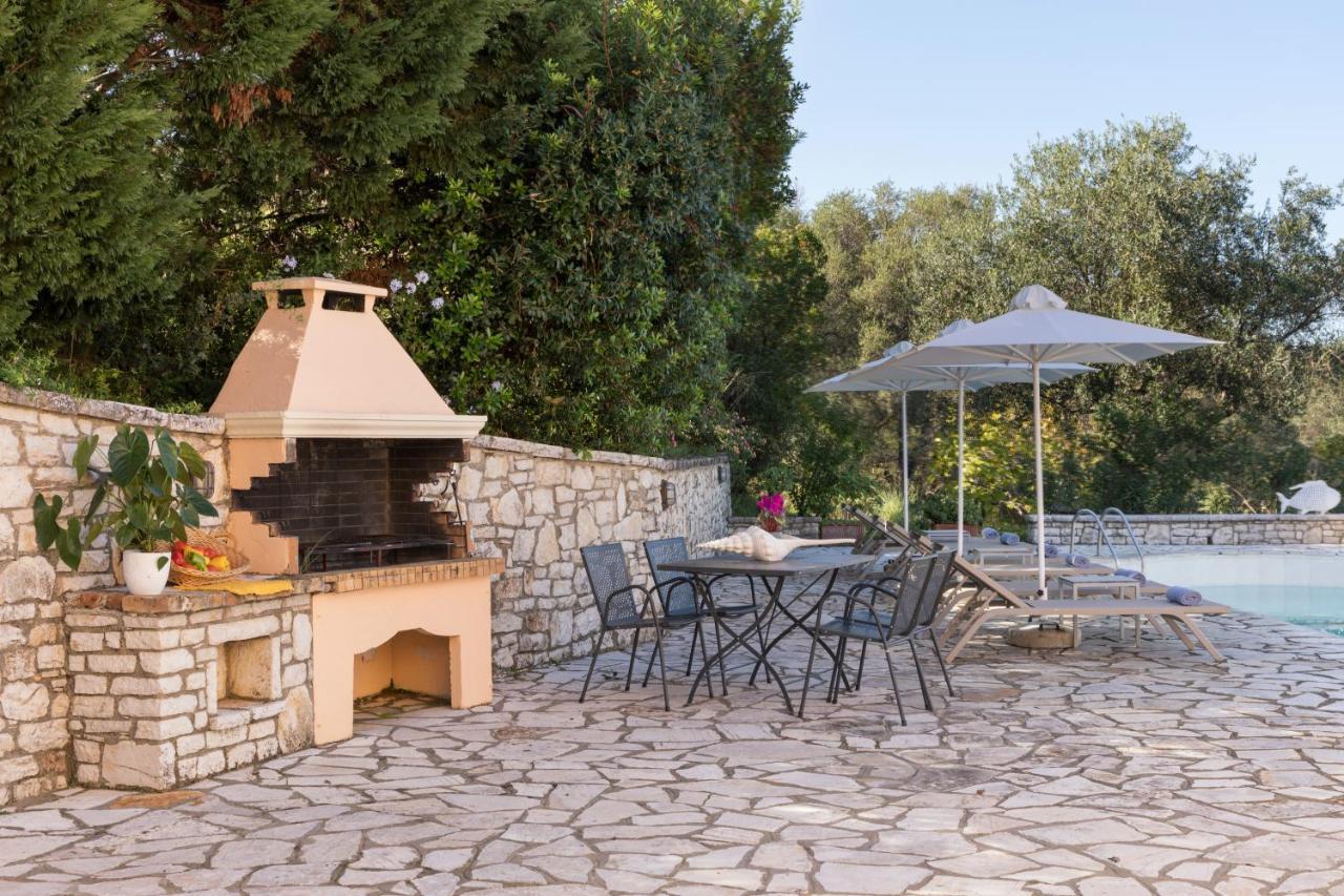 Dendrilia Villa & Suite By Rodostamo Collection Kassiopi Eksteriør billede